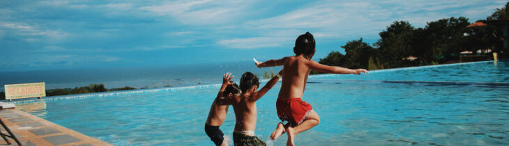 Bambini e vacanze: le attività estive per il mare e la montagna
